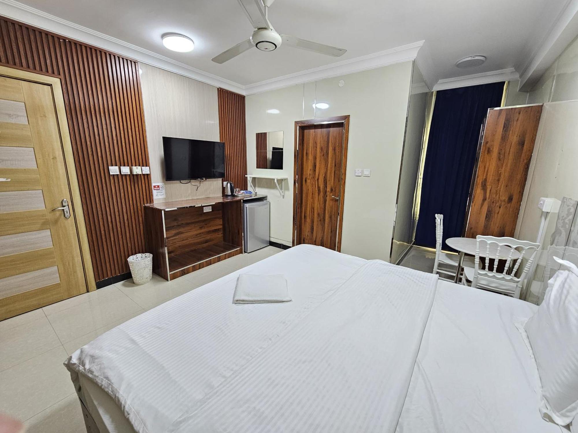 Al Rayyan Hotel Apartments Muscat Ес-Сіб Екстер'єр фото